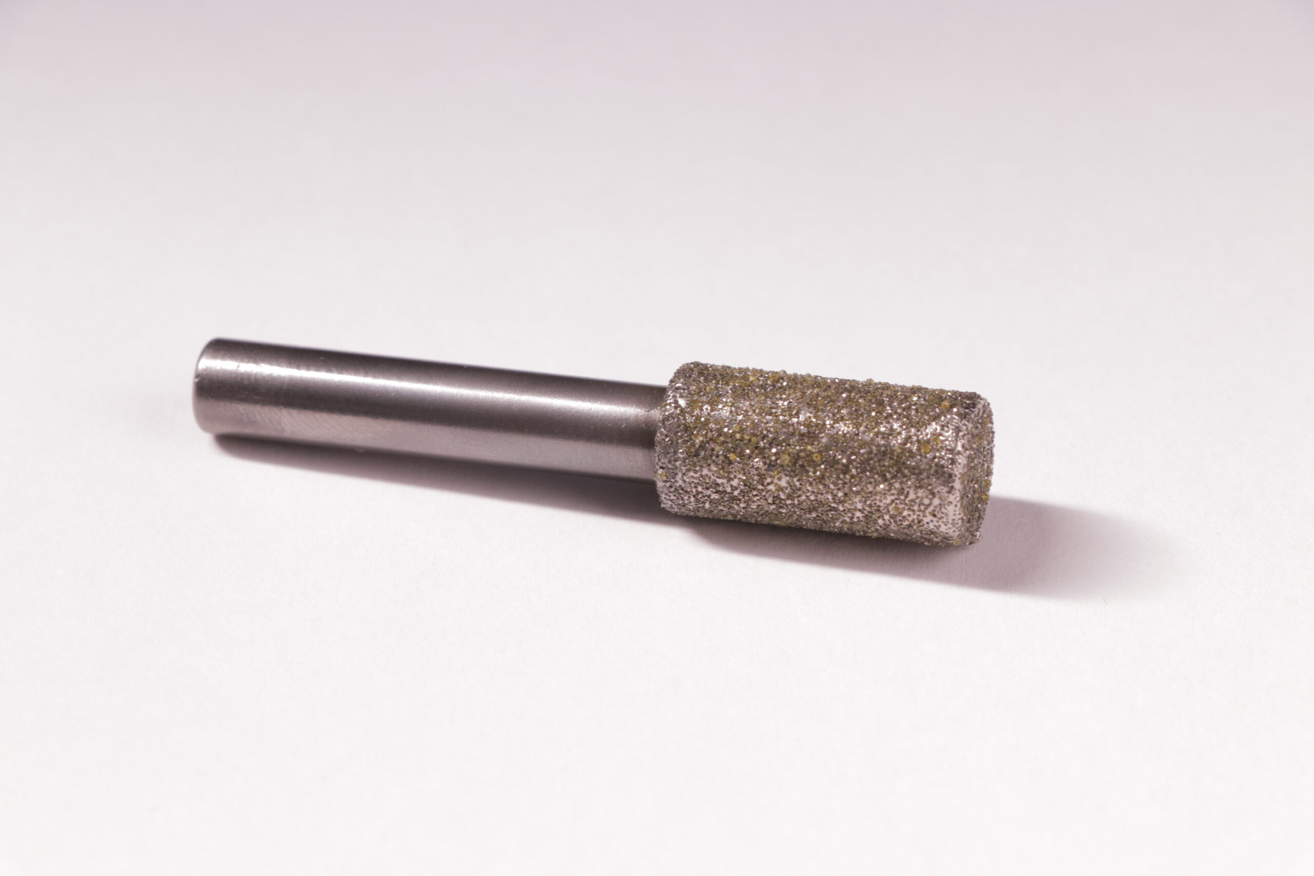 3/8" Dia. Blunt x 3/4" Length with a 6 mm Shaft - 30/40 Diamonds