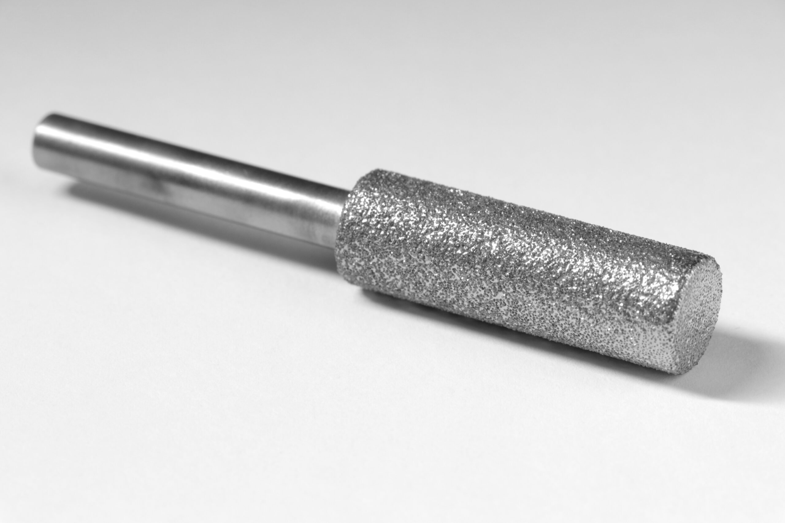 1/2" Dia. Blunt x 3/4" Length with a 6 mm Shaft - 50/60 Diamonds