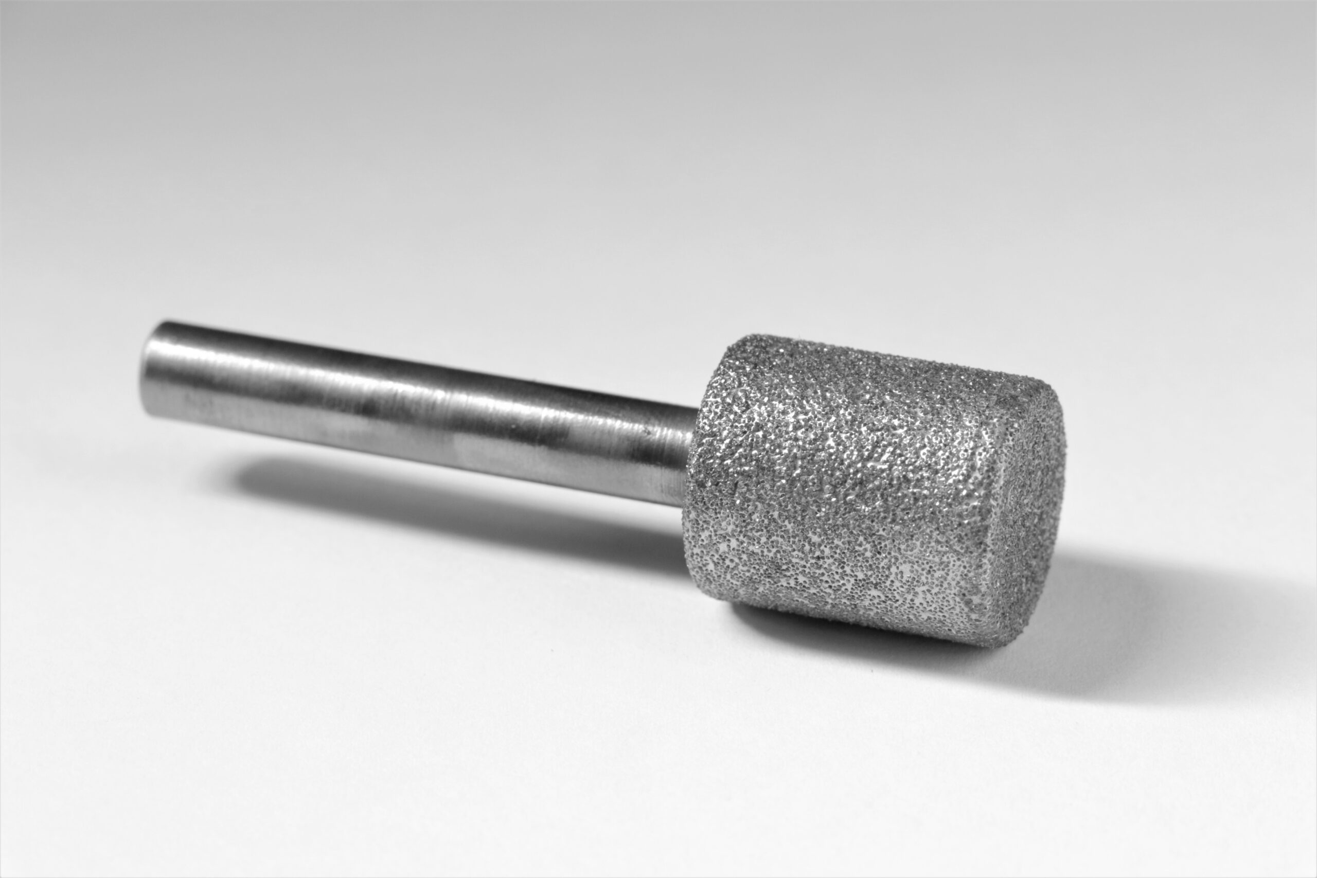 5/8" Dia. Blunt x 3/4" Length with a 6 mm Shaft - 50/60 Diamonds
